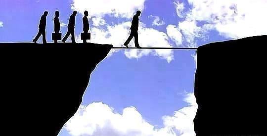 在职场，和上司打交道的18个厚黑技巧！尽早掌握，才能少走弯路