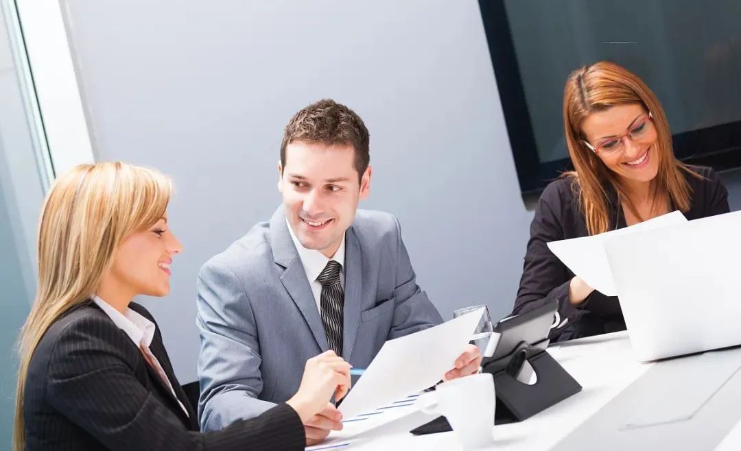 在职场上，论沟通技巧的重要性！