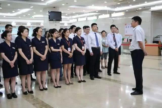 聪明的职场人，懂得遵守这三个原则，升职也会越来越快