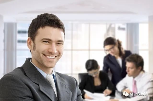 职场技巧：职场中，如何管理情绪？