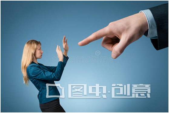 职场冷暴力伤人不见血，优秀人才纷纷中招倒地，三招破解让你重燃