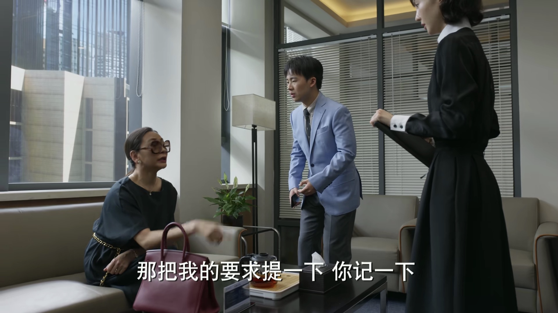 看完6集《平凡之路》，我连发感慨，职场剧都这么拍何愁没观众