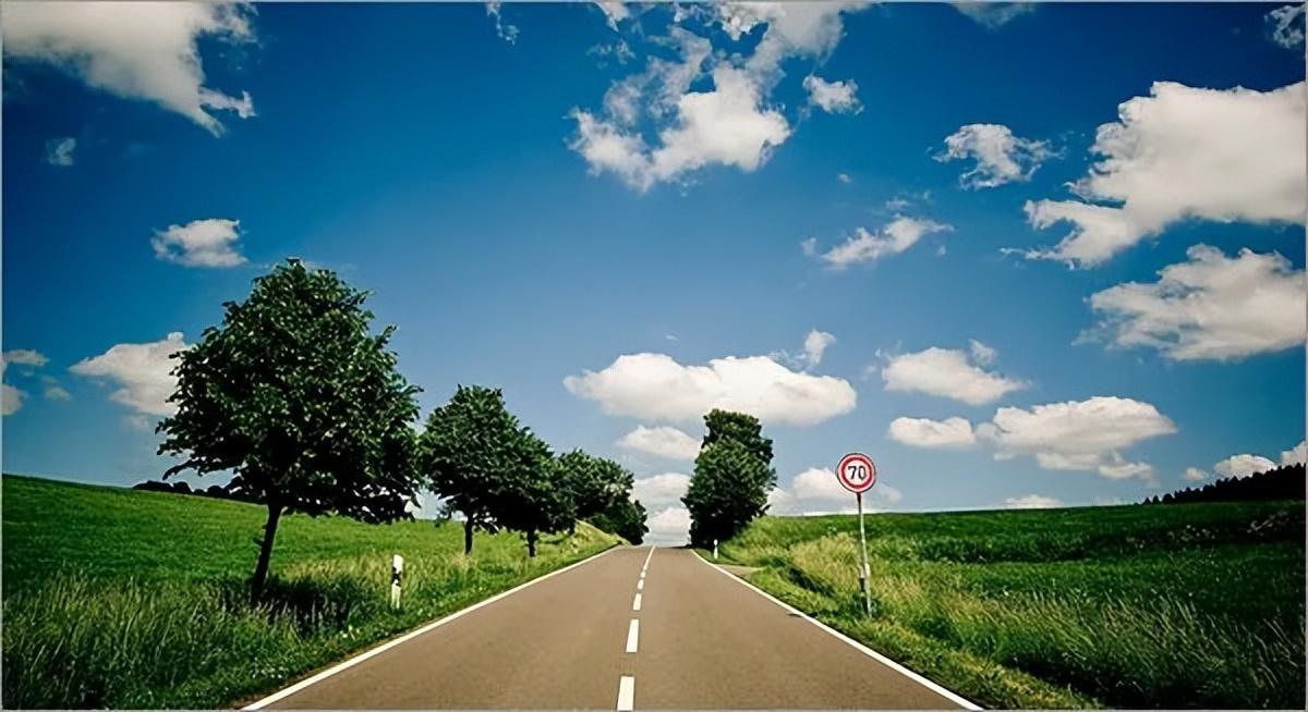 职场中如何坚持做舒心的自己？向上管理，搞定你的领导才是关键