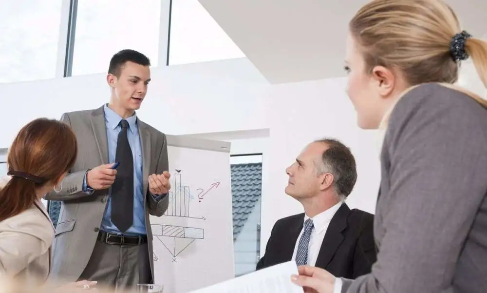 职场人士的嘴皮子功夫