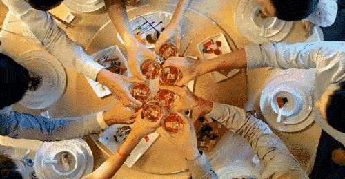 过年免不了有聚会饭局，教你一套应酬技巧