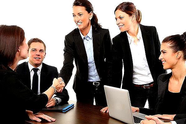 会聊天招人喜欢，职场说话讲究“套路”，1秒变沟通高手