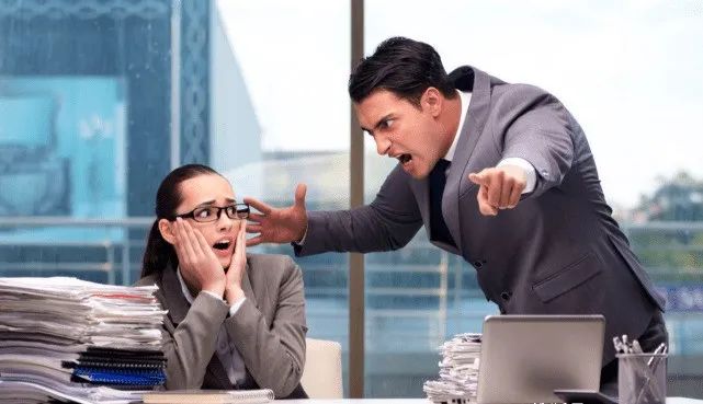 三大说话技巧，解决职场沟通90%的烦恼！