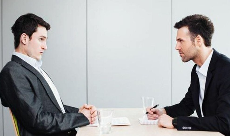 用幽默叩开职场的门