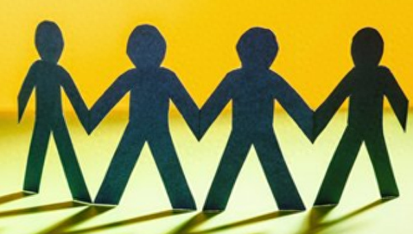 职场上，怎样与同事搞好人际关系？明白4点，越早行动越好