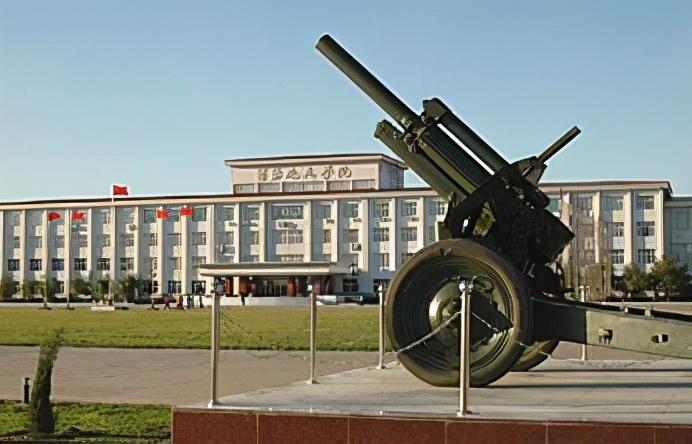 中国的西点军校，近几十年成了非洲各地军方或政府领导人才的摇篮