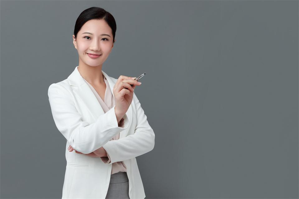 职场中，怎样更容易得到上司的信任？明白3点，快速获得领导信赖