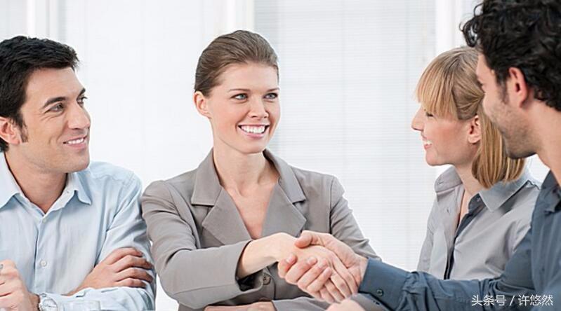 高情商的人在职场中是这样说话的，学会这5条，你也可以做到！