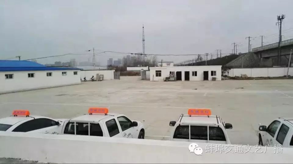 蚌埠联众汽车4s店 【场地】目测还不错的趣味驾驶比赛场地，大家先睹为快吧！