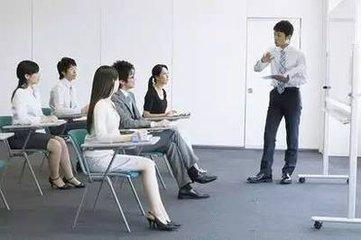 职场：学会四种讲话方式，助你步步高升！第一种做到的人不多！